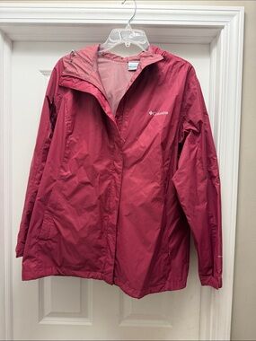 Columbia Women's Dark Pink Lightweight Hooded Rain Jacket